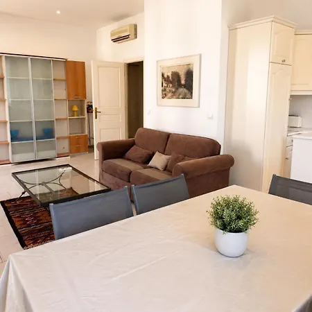 2 Bedroom Center By Sweet Cannes